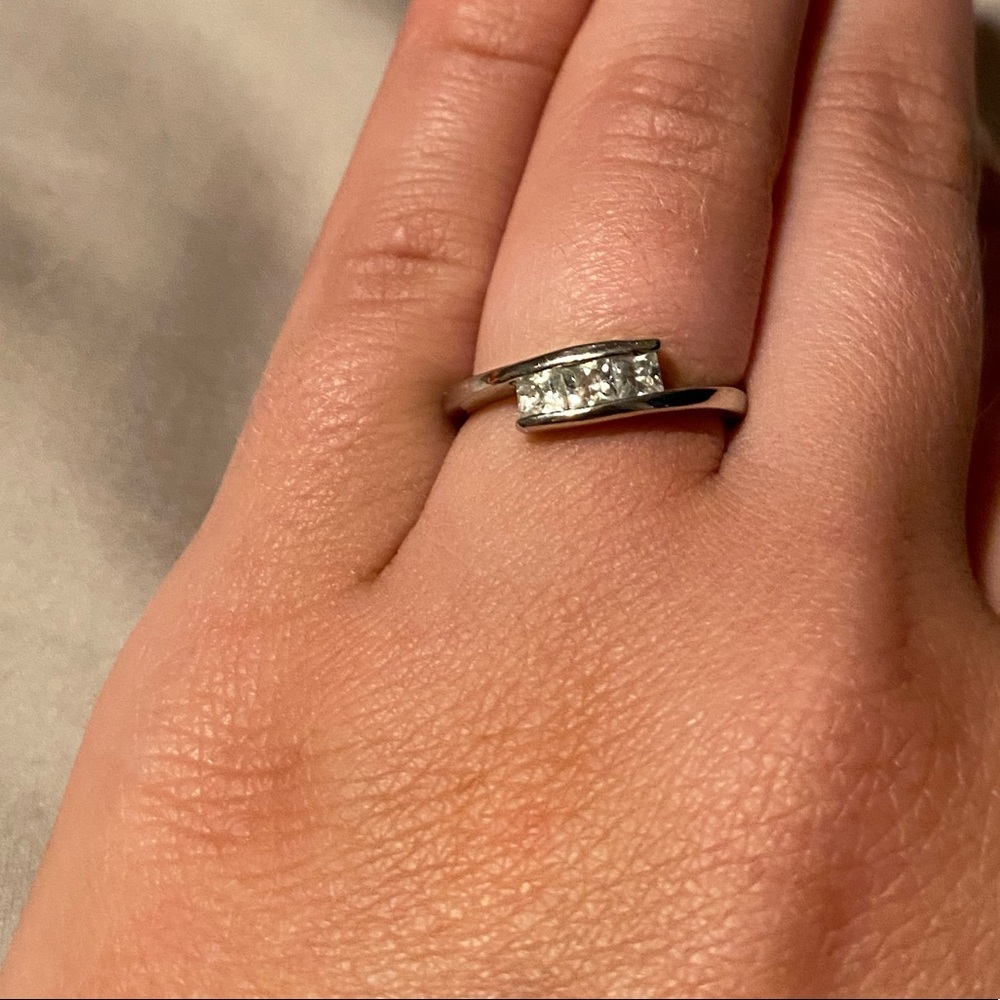 Three stone ring